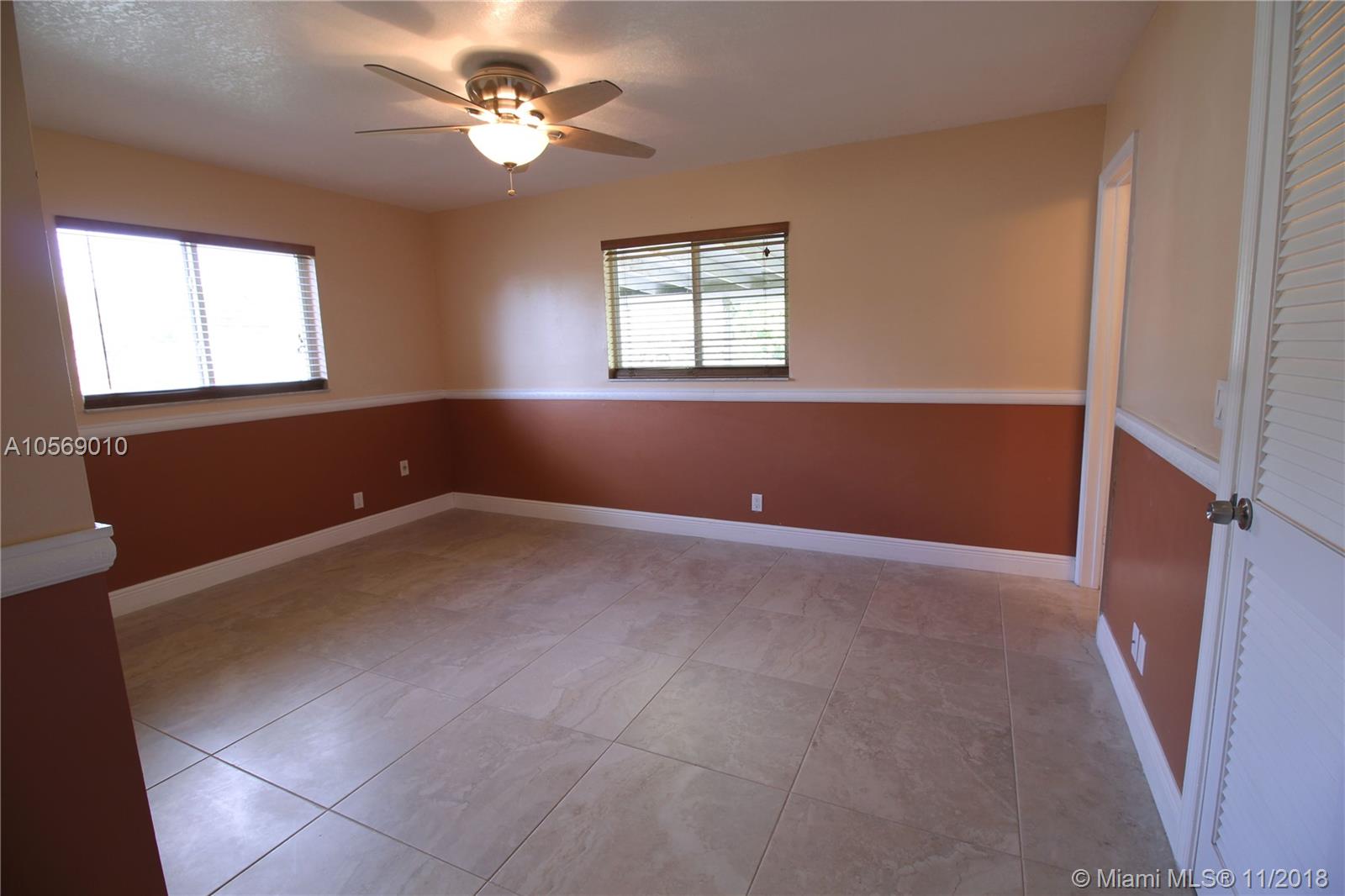 5310 Southwest 188th Avenue Southwest Ranches, FL 33332 - Photo 9 of 16 Gallery Image 9