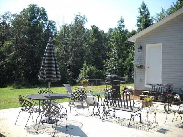 1684 High School Road Selmer, TN 38375 - Photo 2 of 8 patio area