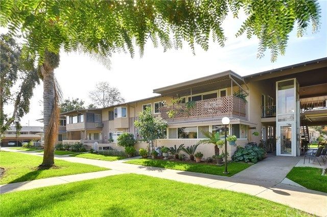 $305,000 | 1901 McKinney Way, Unit 16Q, Seal Beach, CA 90740