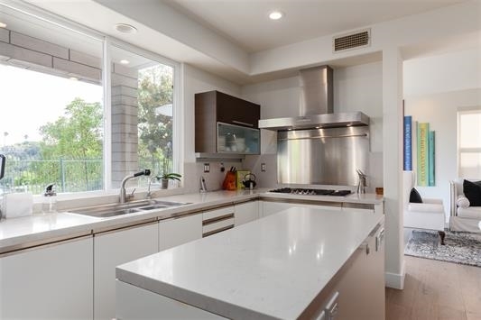 2465 Selkirk Row La Jolla, CA 92037 - Photo 8 of 25