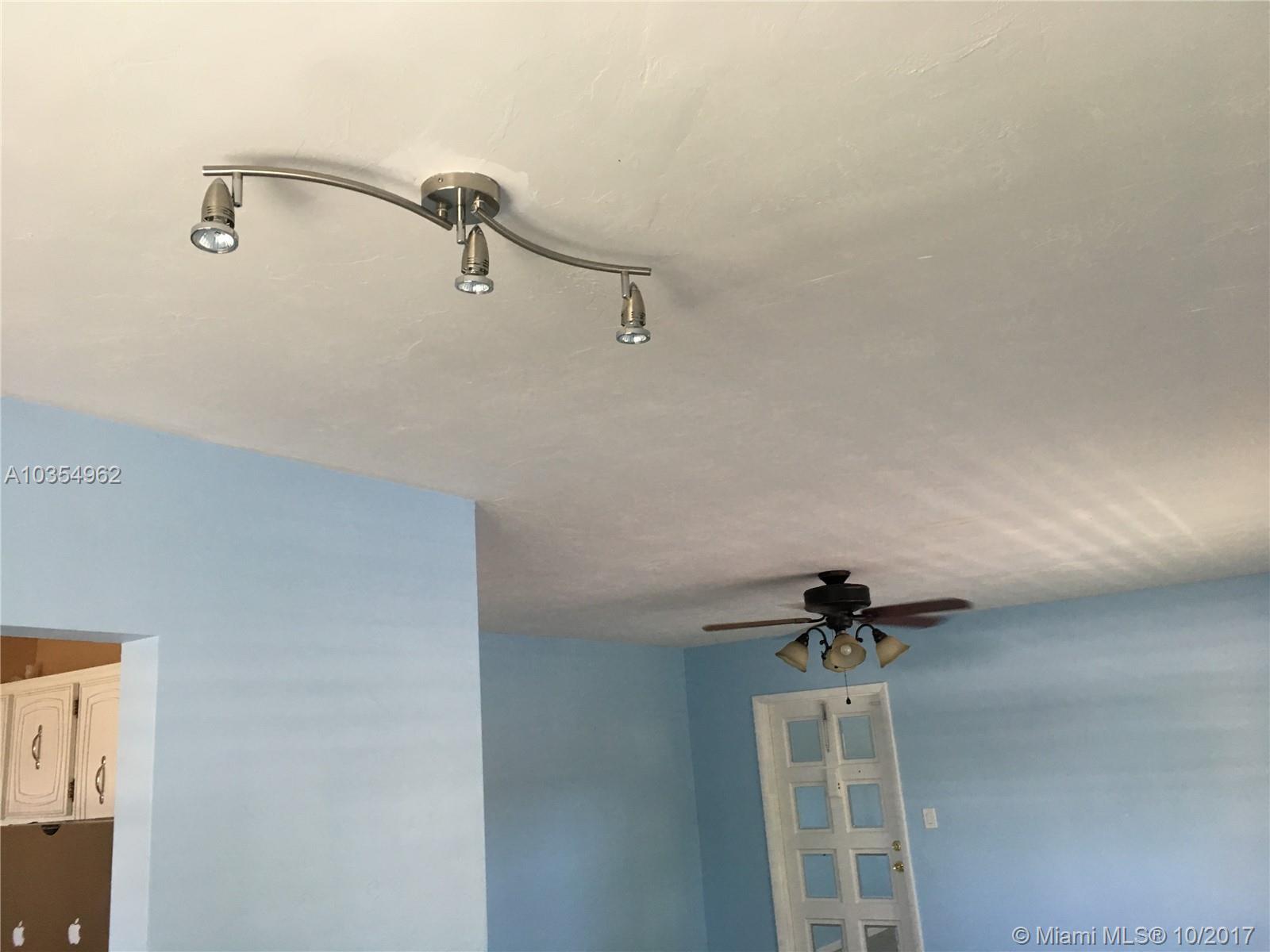 2016 Northeast 32nd Court, Unit 29 Lighthouse Point, FL 33064 - Photo 3 of 15