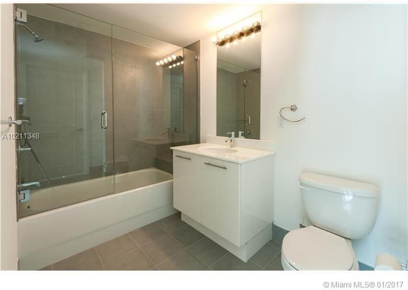 92 Southwest 3rd Street, Unit 5111 Miami, FL 33130 - Photo 12 of 19