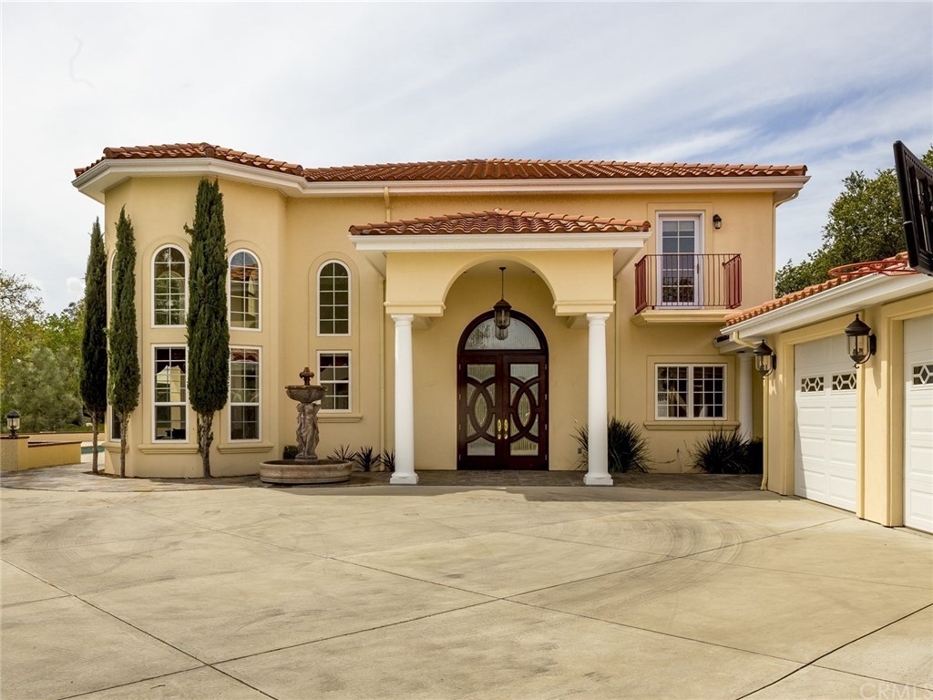 5255 Escarpa Avenue Atascadero, CA 93422 - Photo 2 of 32