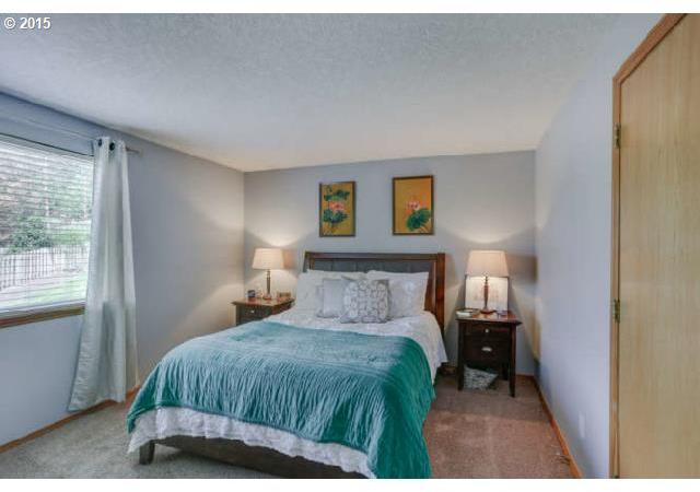 57 Southwest Riverview Place Gresham, OR 97080 - Photo 6 of 16 Gallery Image 6
