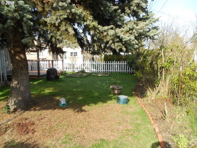1548 Thompson Road Woodburn, OR 97071 - Photo 4 of 17 Gallery Image 4