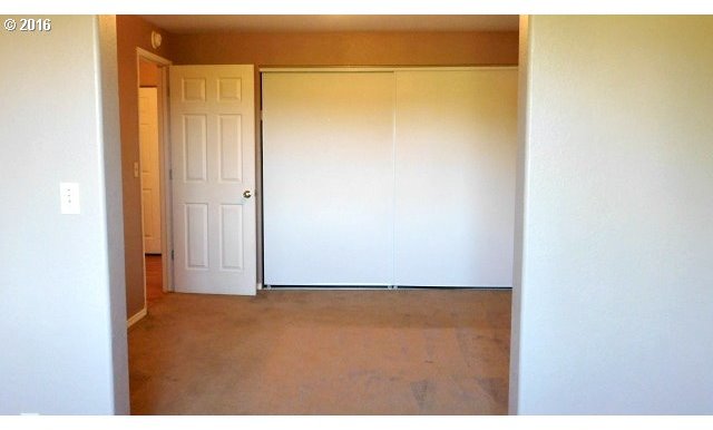 380 Corona Loop Road Roseburg, OR 97471 - Photo 14 of 32 Gallery Image 14