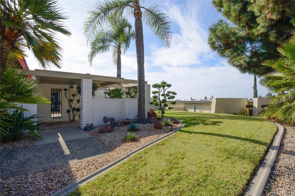 754 Vía Montevideo Claremont, CA 91711 - Photo 7 of 44