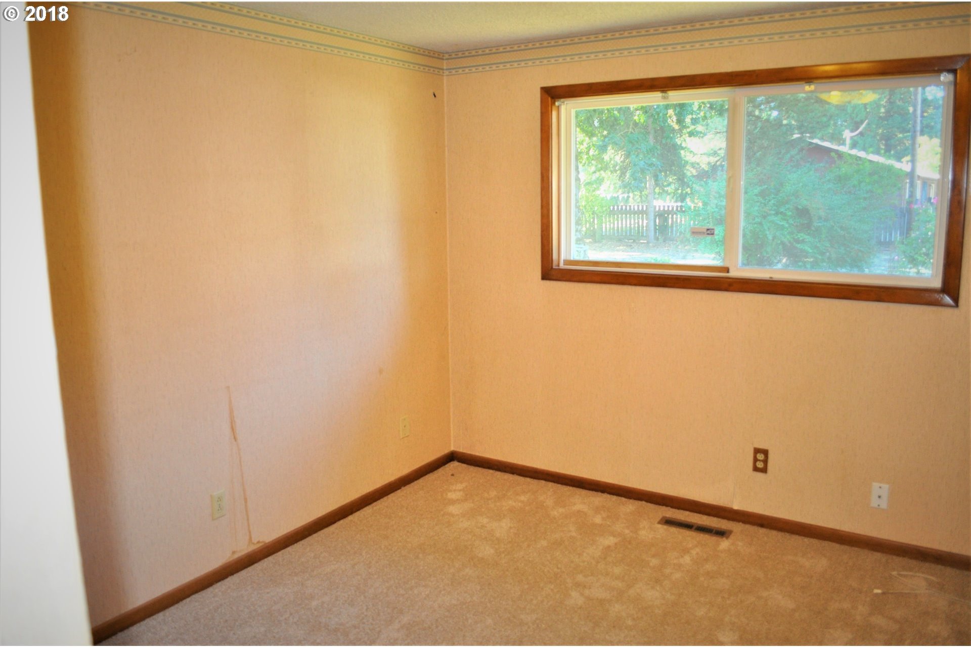 16605 Butteville Road Northeast Woodburn, OR 97071 - Photo 12 of 30 Gallery Image 12