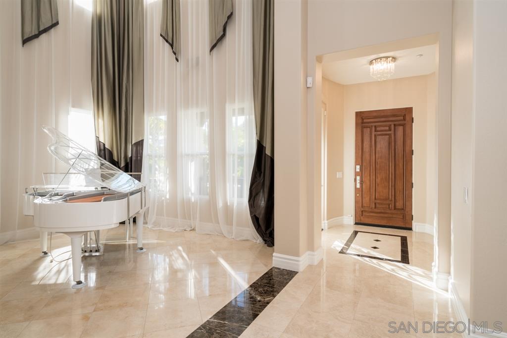 14627 Rio Rancho San Diego, CA 92127 - Photo 3 of 20