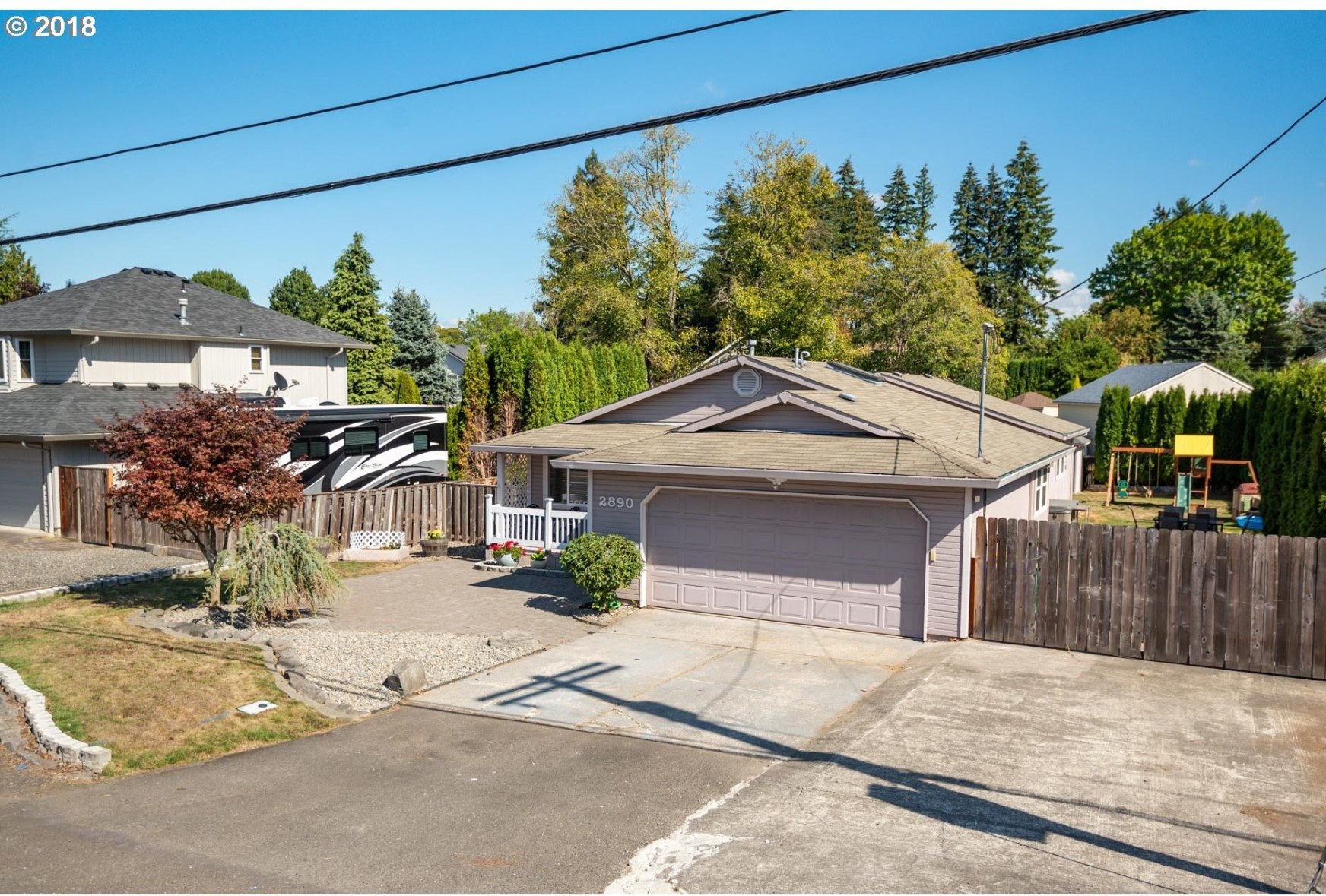 2890 Southeast Barnes Road Gresham, OR 97080 - Photo 2 of 28 Gallery Image 2