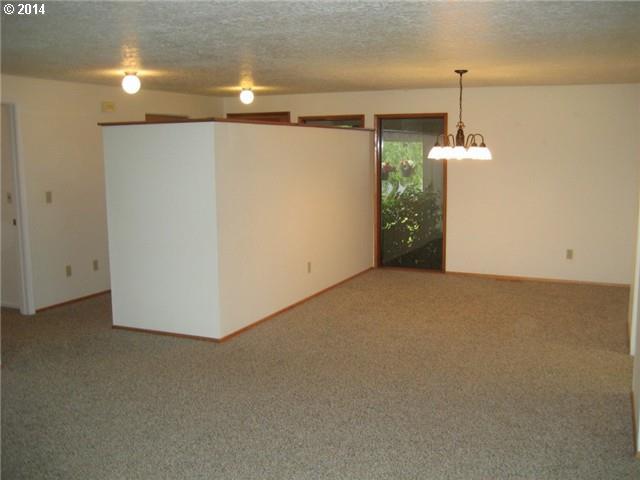 207 Wohl Road Longview, WA 98632 - Photo 7 of 16