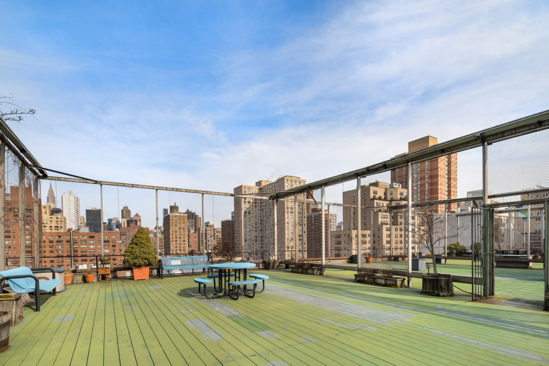 Penny Lane 215 E 24th St, Manhattan, NY 10010 - Photo 12 of 19