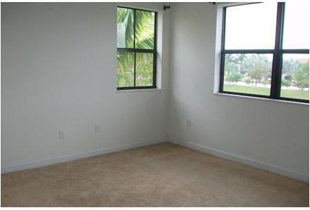 11254 Southwest 236 Lane, Unit 11254 Homestead, FL 33032 - Photo 4 of 9