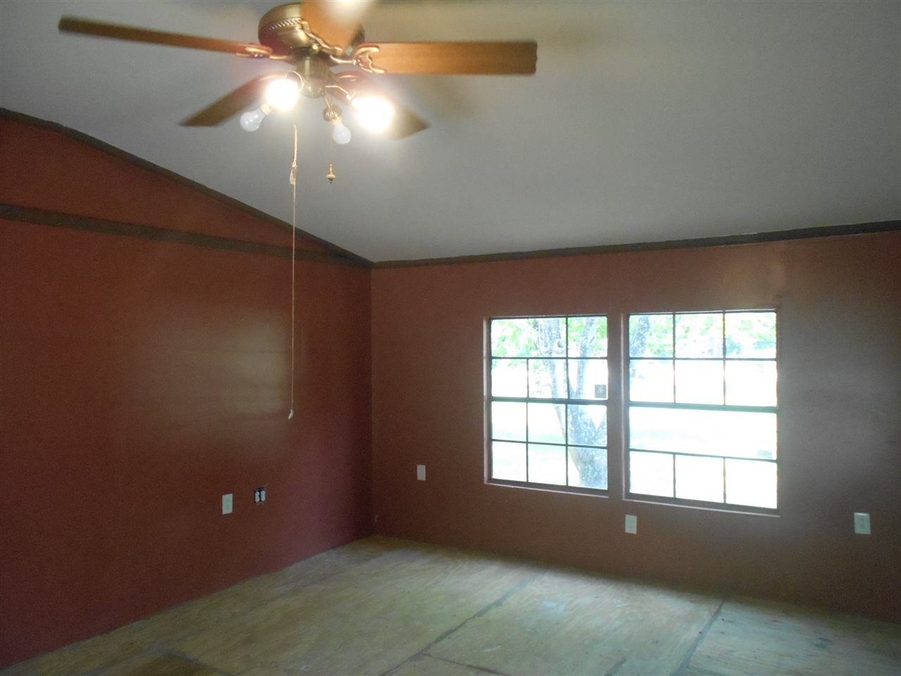 451 Stokes Landing Road Palatka, FL 32177 - Photo 3 of 15 Gallery Image 3