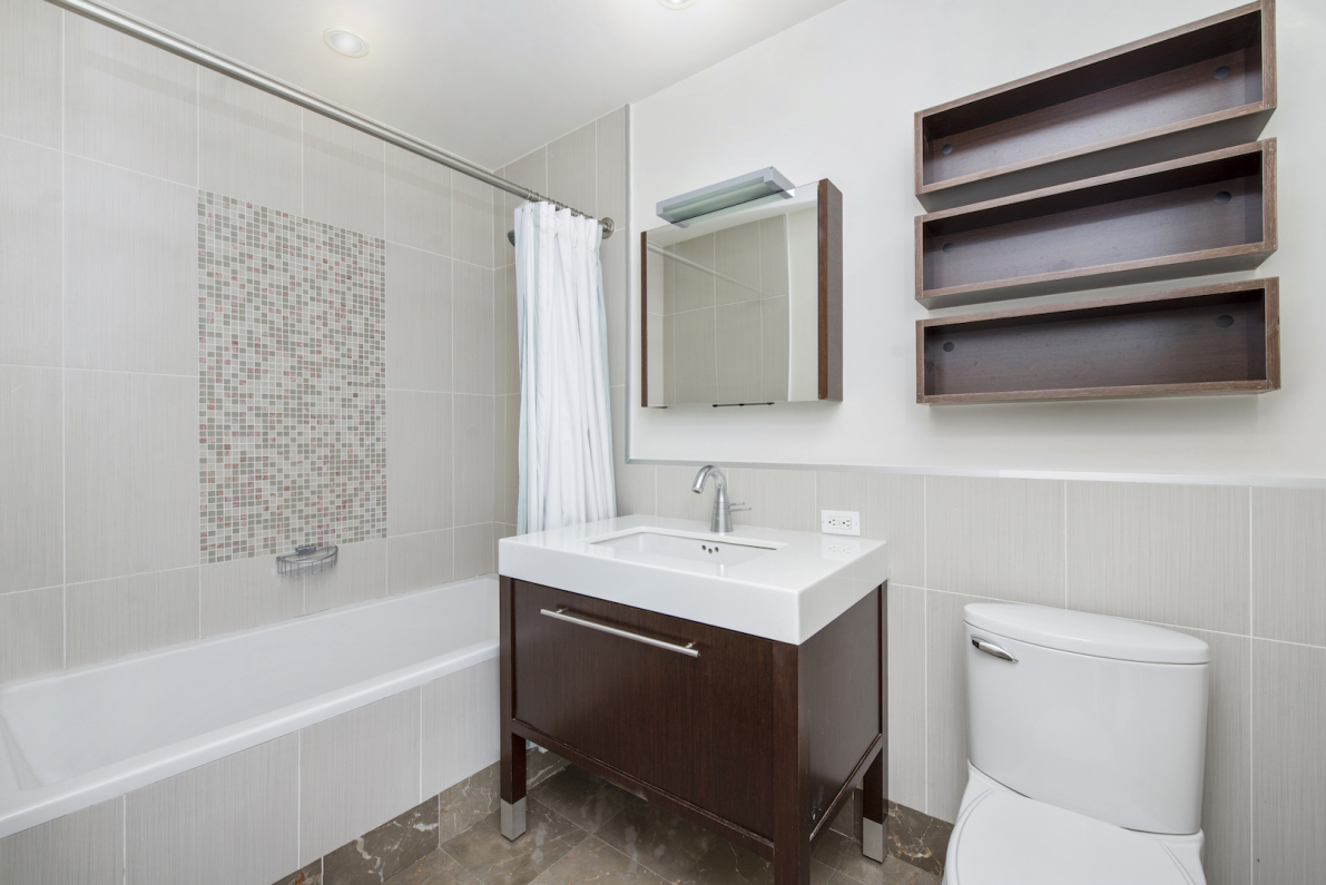 225 East 34th Street, Unit 17G Manhattan, NY 10016 - Photo 3 of 10