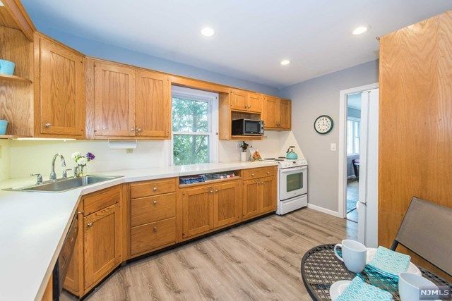 40 Fitzrandolph Road West Orange, NJ 07052 - Photo 7 of 20