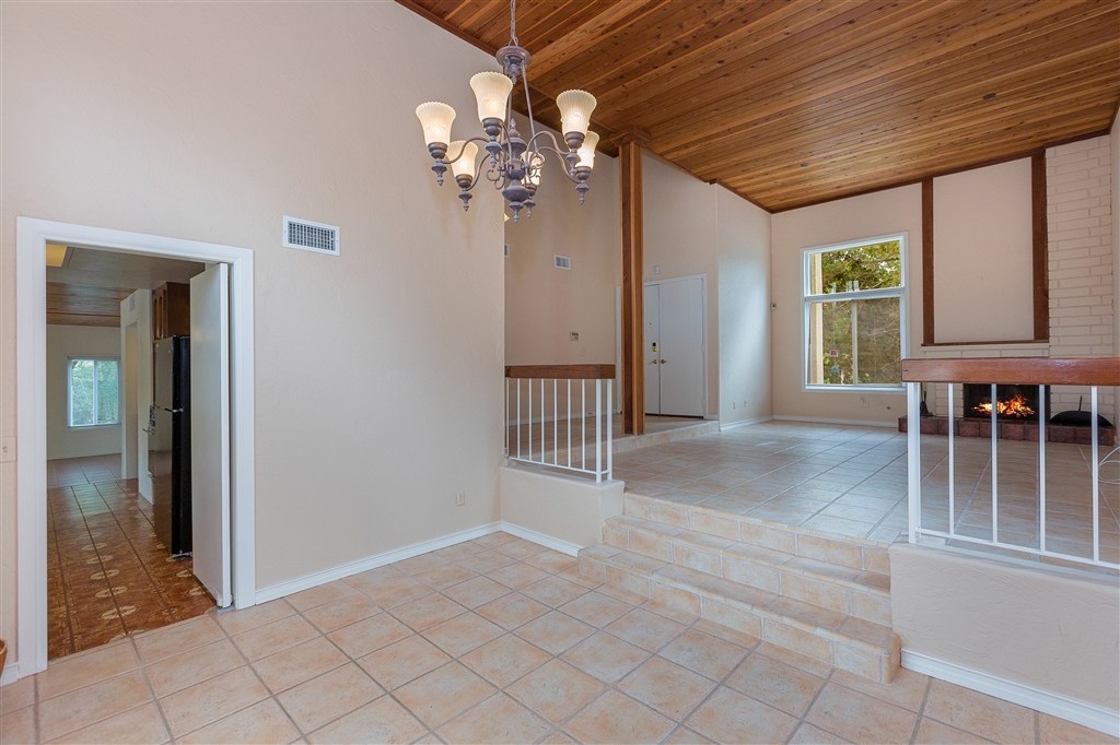 3336 Golfcrest Drive Oceanside, CA 92056 - Photo 8 of 25