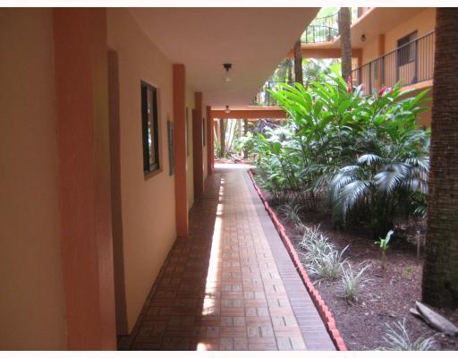 8500 Southwest 133rd Avenue Road, Unit 120 Miami, FL 33183 - Photo 3 of 8