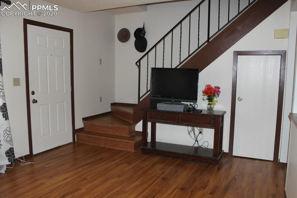 749 Alexander Road, Unit B Colorado Springs, CO 80909 - Photo 6 of 36