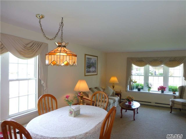 141 Edinburgh Drive Ridge, NY 11961 - Photo 8 of 18 Gallery Image 8