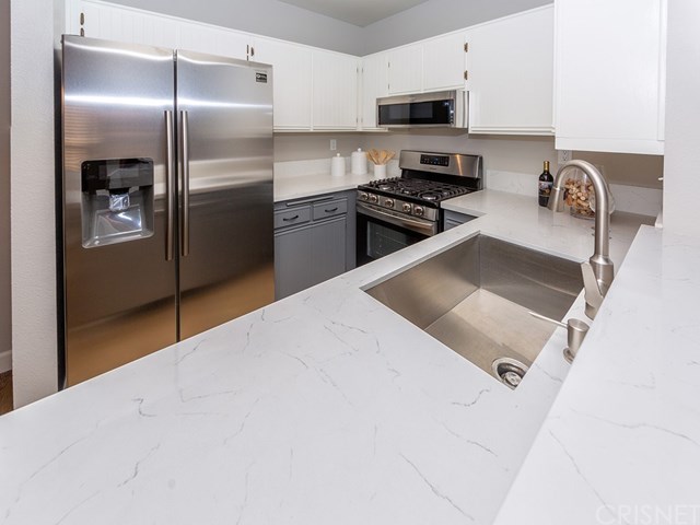 23633 Del Monte Dr., Unit 271 Valencia, CA 91355 - Photo 7 of 19