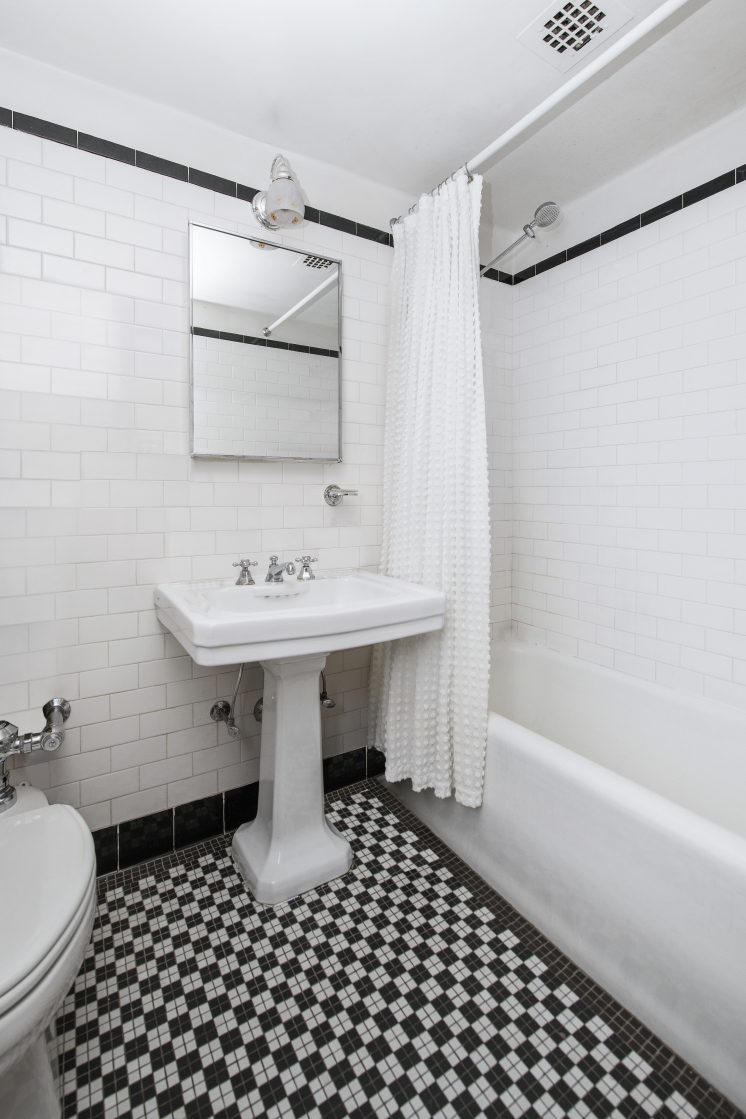 470 West 24th Street, Unit 16H Manhattan, NY 10011 - Photo 7 of 10
