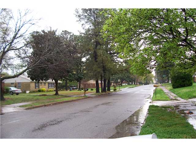 3033 Knightway Road Memphis, TN 38118 - Photo 3 of 12 street view