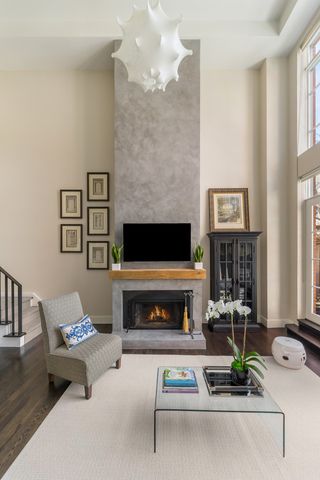 $4,300,000 | 252 Bleecker Street, Unit 2B | West Village