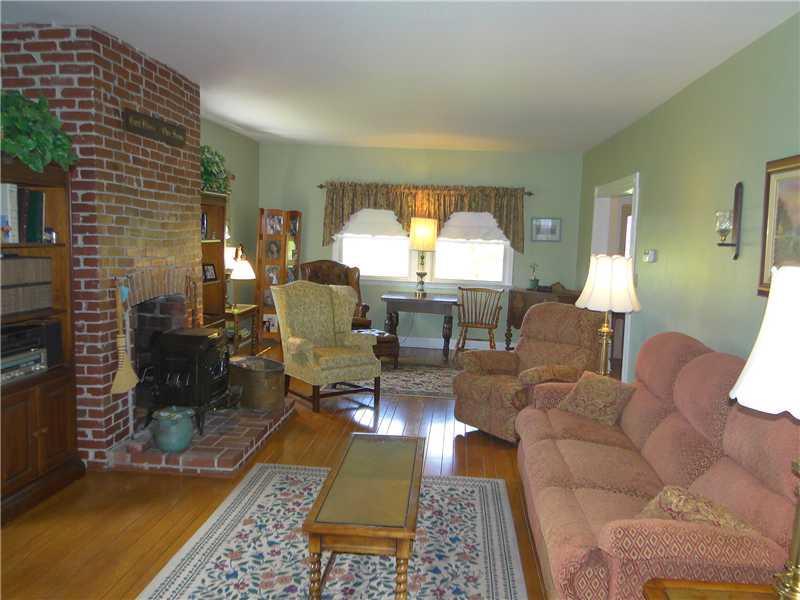 370 Fort Cherry Road McDonald, PA 15057 - Photo 8 of 25