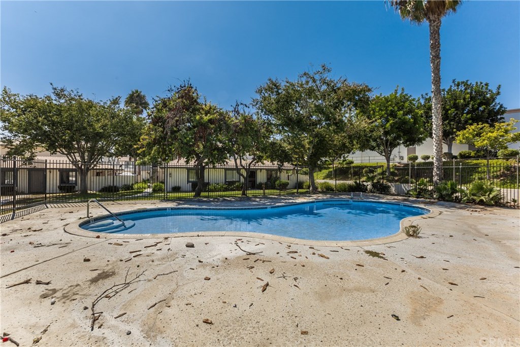 3414 Del Este Way Oceanside, CA 92056 - Photo 16 of 23