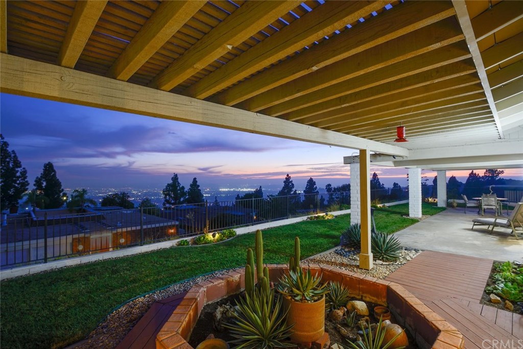 754 Vía Montevideo Claremont, CA 91711 - Photo 38 of 44