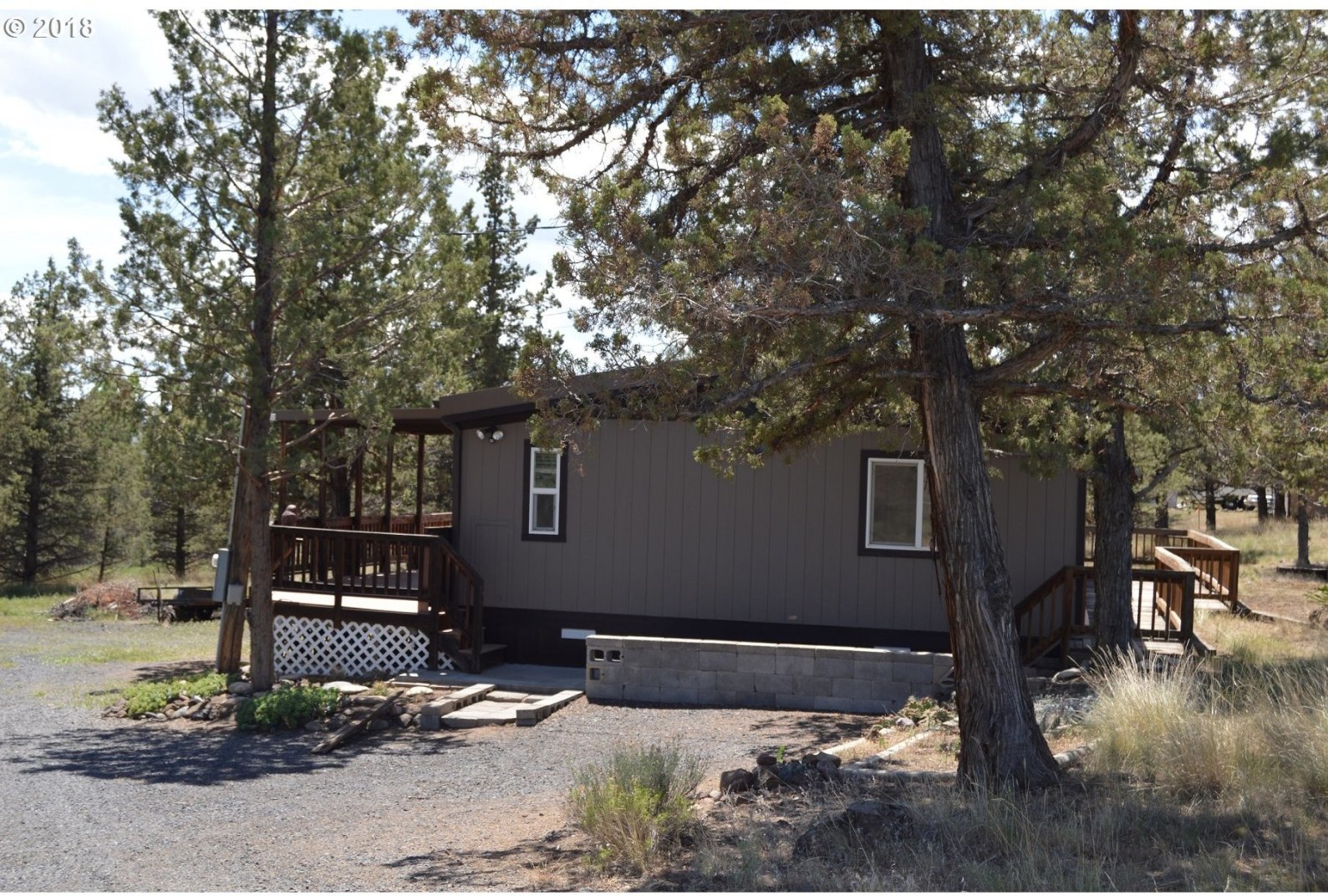 9518 Southwest Shad Road Terrebonne, OR 97760 - Photo 5 of 23 Gallery Image 5