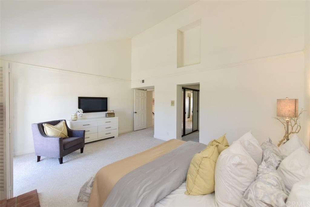 48 Sunlight Irvine, CA 92603 - Photo 35 of 60