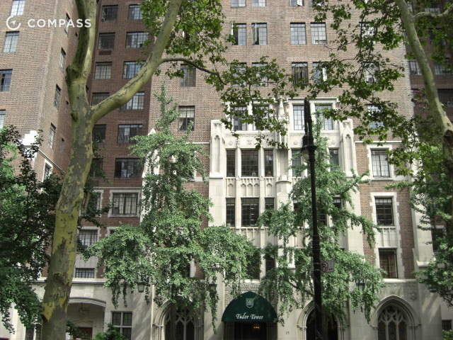 25 Tudor City Place, Unit 214 Manhattan, NY 10017 - Photo 7 of 10