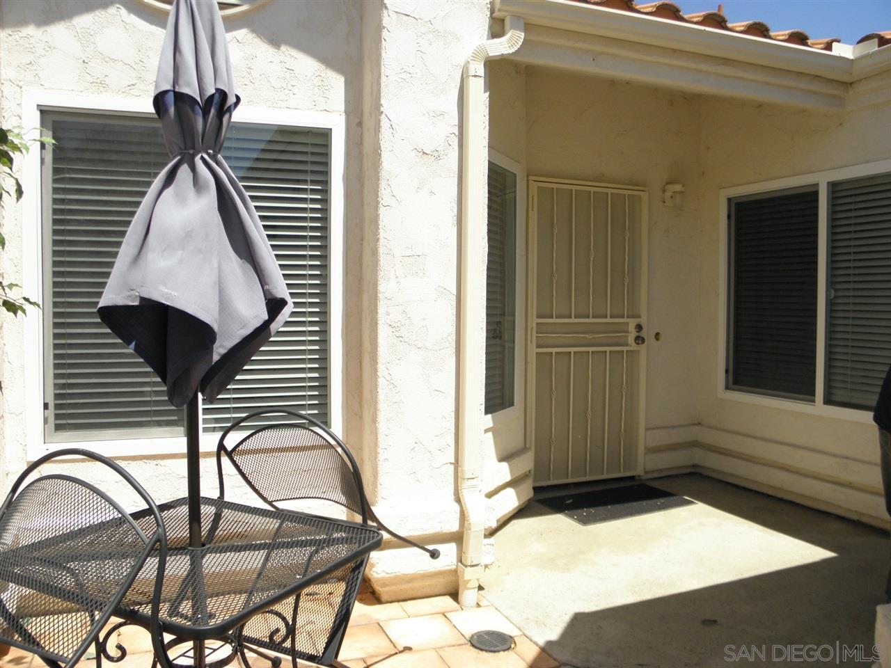 8933 Circle R View Lane Escondido, CA 92026 - Photo 3 of 23 Gallery Image 3