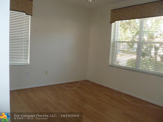 Crystal Point Condominiums Boynton Beach, FL 33437 - Photo 4 of 10