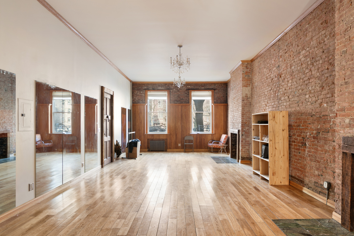 113 East 2nd Street Manhattan, NY 10009 - Photo 16 of 19