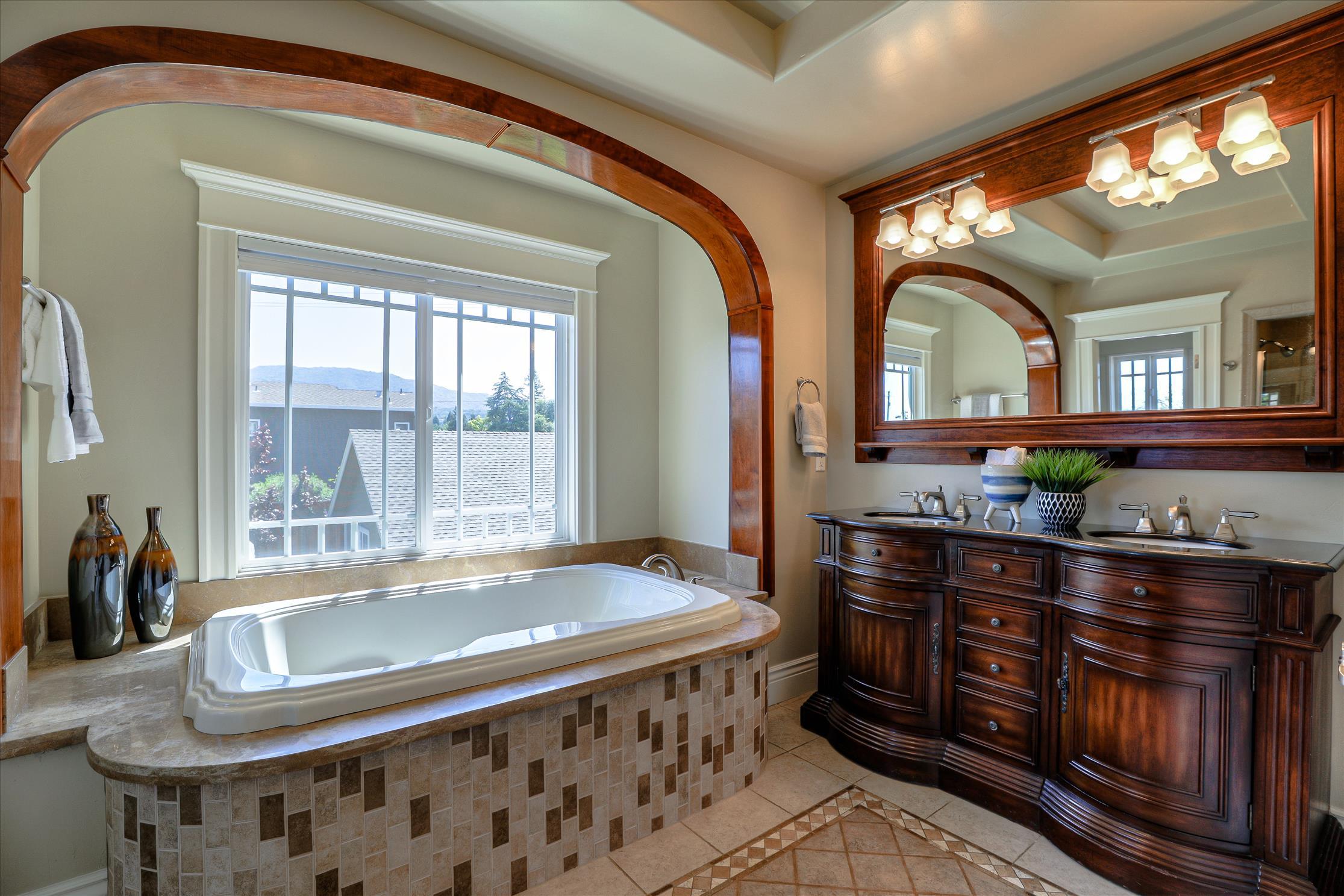 14908 Conway Avenue San Jose, CA 95124 - Photo 11 of 16