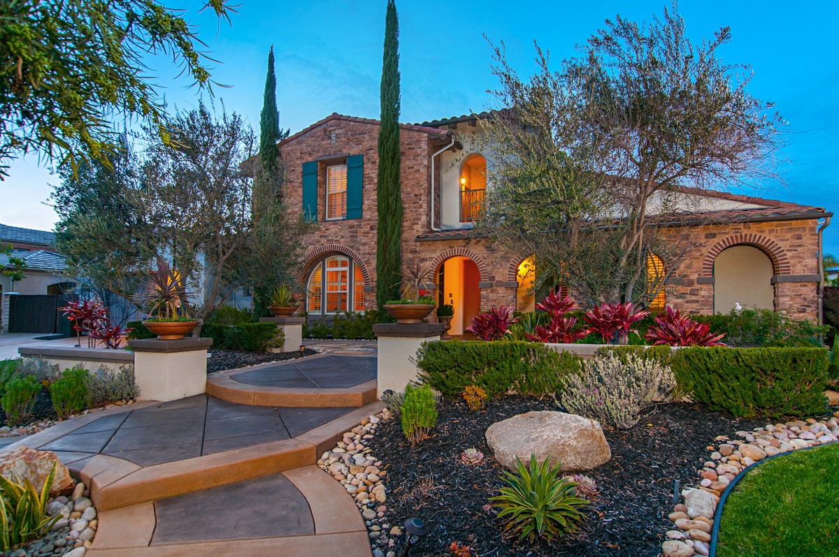 14896 Whispering Ridge Road San Diego, CA 92131 - Photo 2 of 25 Spacious Private Corner Lot