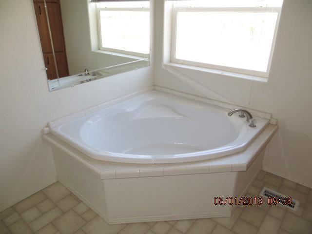 18381 Modoc Avenue Tehachapi, CA 93561 - Photo 14 of 19 Gallery Image 14