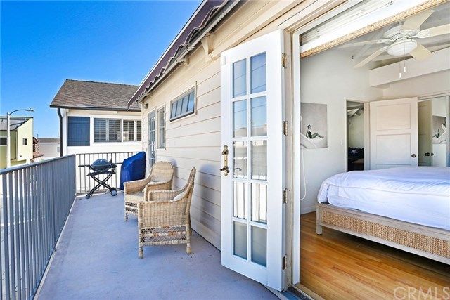 $2,900,000 | 208 Grand Canal, Newport Beach, CA 92662