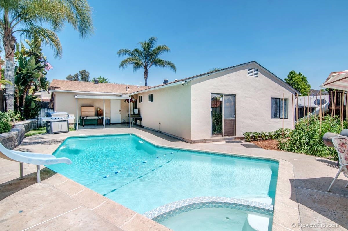 10205 Pinewood View Santee, CA 92071 - Photo 22 of 25