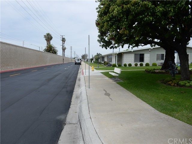 $235,000 | 1461 Monterey Road, Unit M2 #28E, Seal Beach, CA 90740