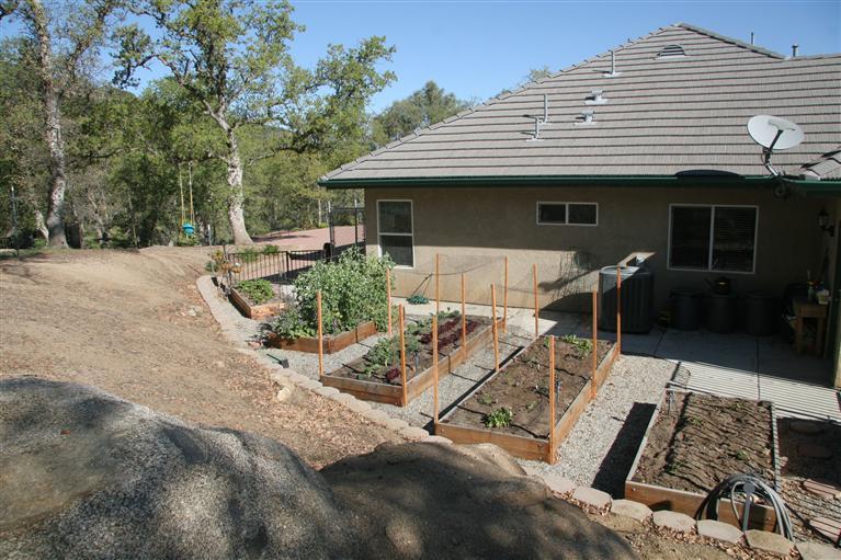 28165 Valley Oak Road Keene, CA 93531 - Photo 15 of 19 Gallery Image 15