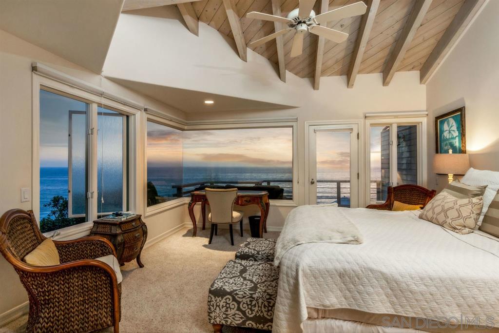 Stunning Oceanfront master bedroom