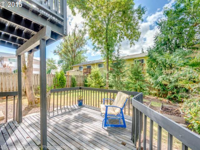 3922 Southwest Troy Street Portland, OR 97219 - Photo 13 of 15 Gallery Image 13