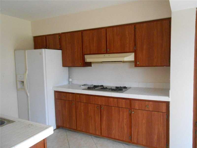 4315 Southwest 97th Court Miami, FL 33165 - Photo 11 of 13