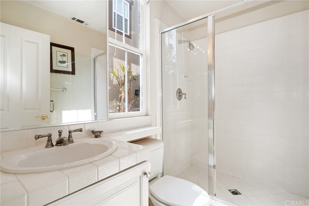 3 Hillside Lane Irvine, CA 92620 - Photo 5 of 39