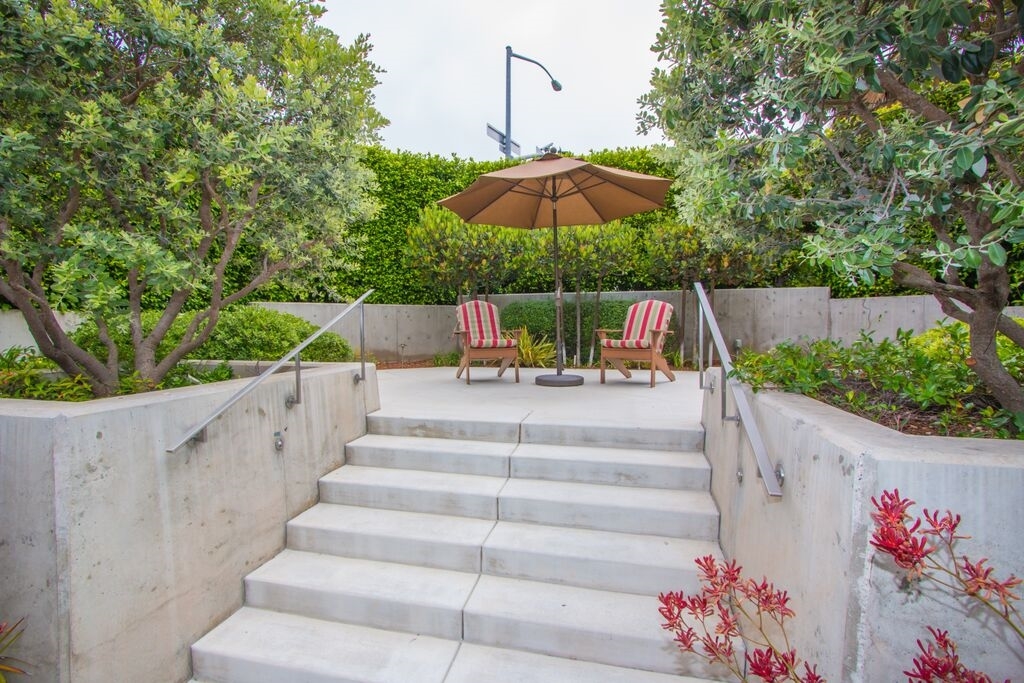 8585 El Paseo Grande La Jolla, CA 92037 - Photo 23 of 25