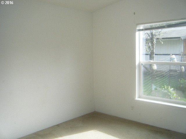 28303 Mateer Road Gold Beach, OR 97444 - Photo 7 of 18